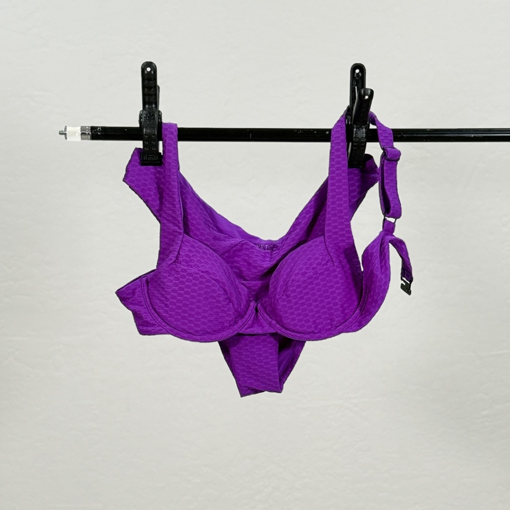 Vetchy Bikini